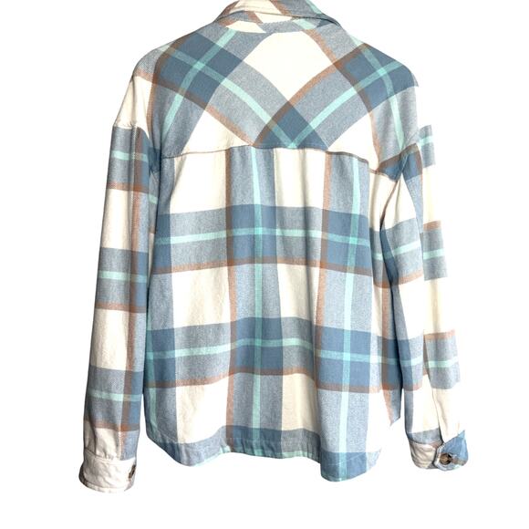 Aeropostale Blue Plaid Button Front Shacket Jacket Size Medium - Picture 3 of 5